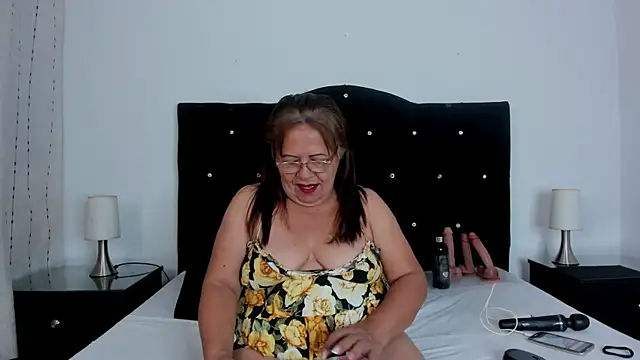 Keira Lennox online show from 09/11/25, 11:32