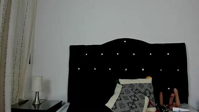 Keira Lennox online show from 10/01/25, 11:27