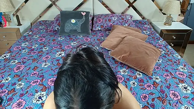 Snapshot of NaughtyAnaa chatting on 03/04/25, 12:29 NaughtyAnaa online show from 03/04/25, 12:29