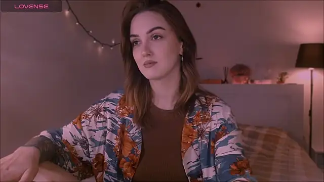 LilyFarey online show from 10/10/25, 05:01