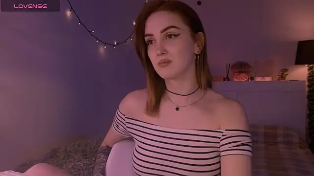 LilyFarey online show from 11/19/25, 06:19