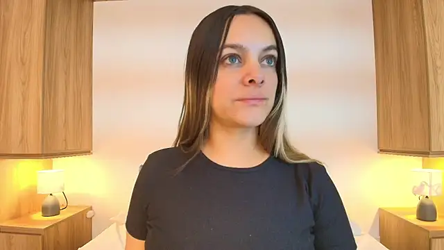 Snapshot of Isabella_Harley chatting on 09/26/25, 12:42 Isabella Harley online show from 09/26/25, 12:42