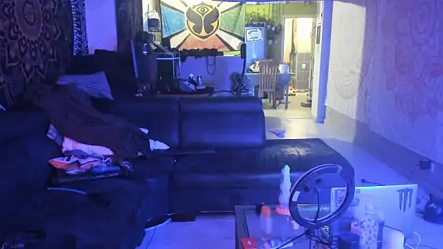 Snapshot of slankecrosdresser chatting on 02/06/25, 09:06 slankecrosdresser online show from 02/06/25, 09:06