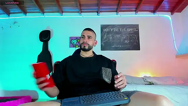 RyanCarter  online show from 12/20/24, 06:35