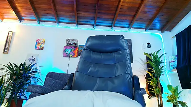 RyanCarter  online show from 09/28/25, 03:50