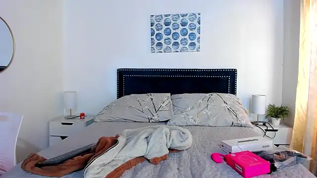 ZulyMichels online show from 10/22/25, 12:38