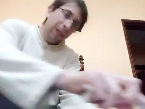 White rabbit  online show from 01/10/25, 02:23