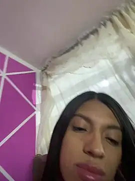 Snapshot of Ortegakim chatting on 03/03/25, 04:14 Ortegakim online show from 03/03/25, 04:14