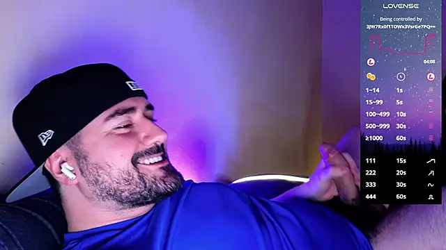 Snapshot of DominantTheo chatting on 12/27/24, 06:24 DominantTheo online show from 12/27/24, 06:24