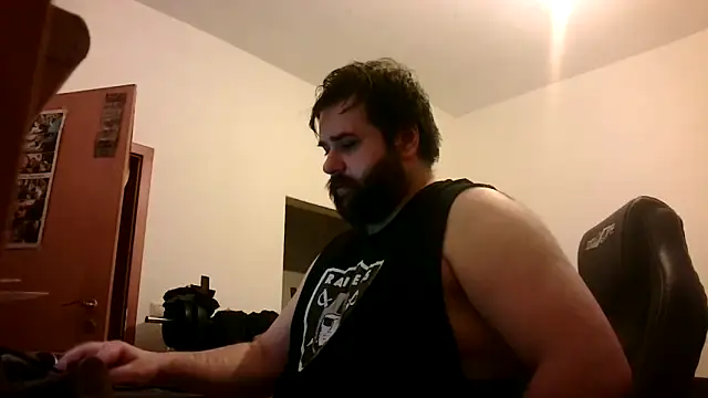 Snapshot of Superbearc89 chatting on 12/19/24, 08:34 Superbearc89 online show from 12/19/24, 08:34