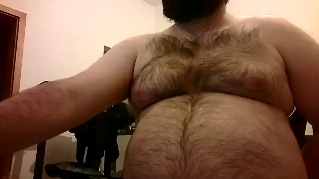 Snapshot of Superbearc89 chatting on 10/24/25, 10:06 Superbearc89 online show from 10/24/25, 10:06