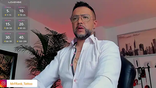 MrFrank tattoo online show from 12/05/24, 12:22