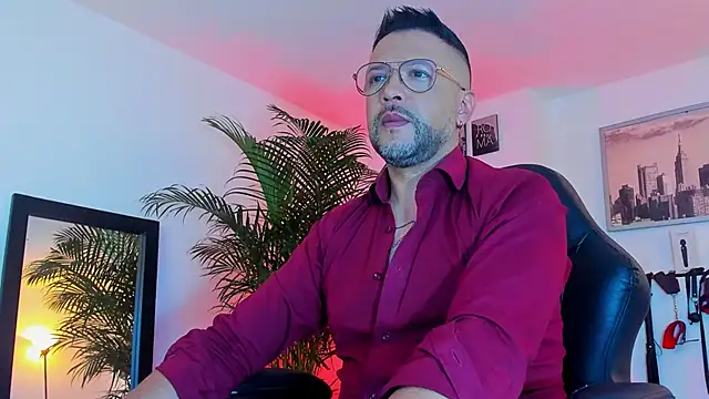 MrFrank tattoo online show from 12/16/24, 11:33