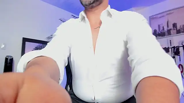 MrFrank tattoo online show from 12/23/24, 06:05