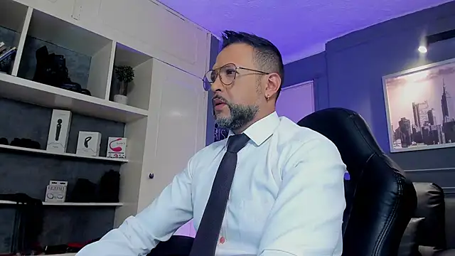 MrFrank tattoo online show from 09/17/25, 12:07