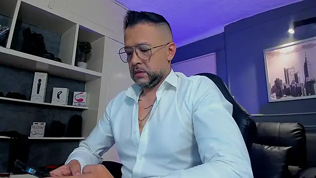 MrFrank tattoo online show from 09/19/25, 12:39