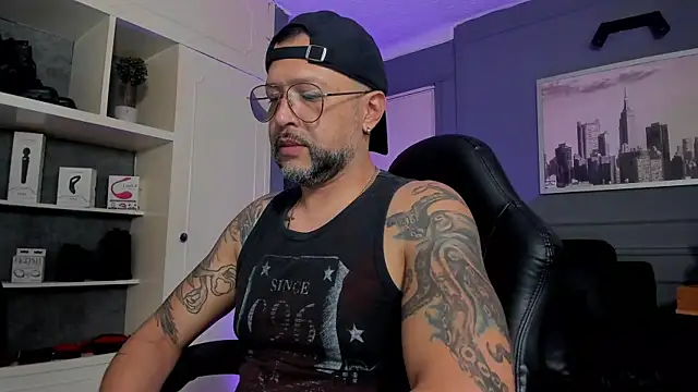 MrFrank tattoo online show from 09/26/25, 11:42