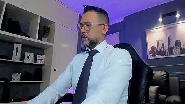 MrFrank tattoo online show from 09/30/25, 12:43