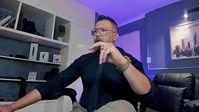 MrFrank tattoo online show from 10/30/25, 11:22