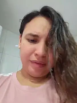 Snapshot of LizzRouse chatting on 11/15/25, 03:19 LizzRouse online show from 11/15/25, 03:19