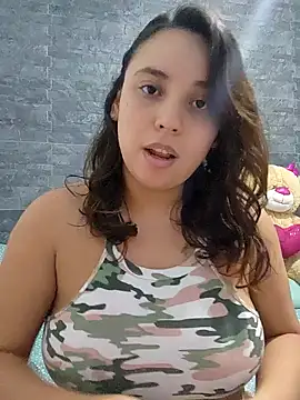 Snapshot of LizzRouse chatting on 11/20/25, 09:25 LizzRouse online show from 11/20/25, 09:25