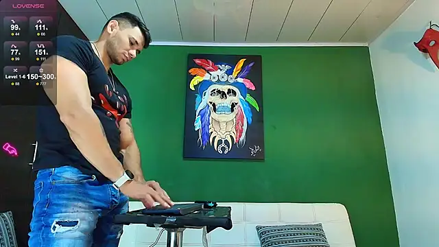 Snapshot of GendersonFit chatting on 10/24/25, 09:44 GendersonFit online show from 10/24/25, 09:44