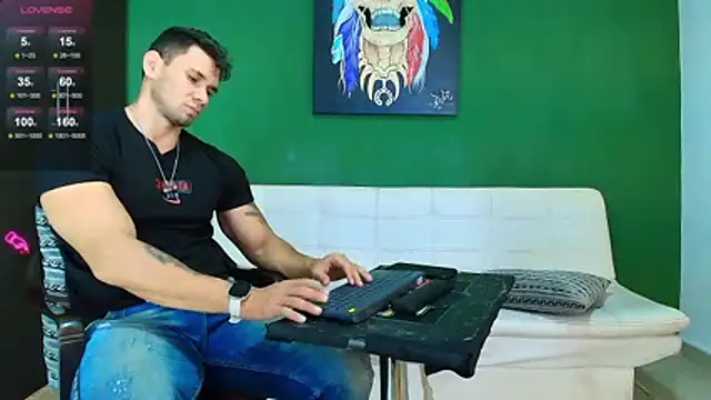 Snapshot of GendersonFit chatting on 11/03/25, 09:16 GendersonFit online show from 11/03/25, 09:16