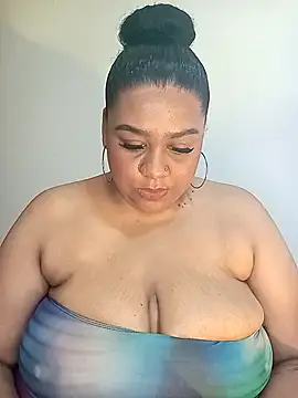 BiancaFollerach online show from 10/17/25, 12:08