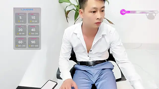 Snapshot of Naughty--asian chatting on 02/03/25, 02:45 Naughty--asian online show from 02/03/25, 02:45