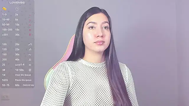 alice-love1 online show from 01/12/25, 04:21