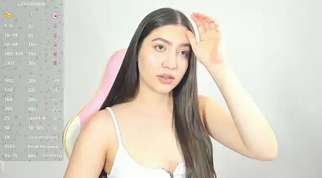 alice-love1 online show from 02/12/25, 09:11