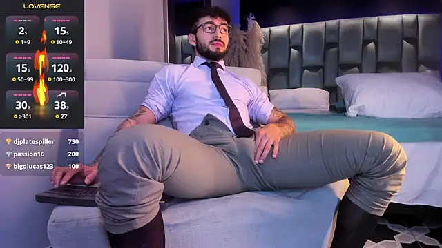 MarkWalker   online show from 02/07/25, 01:22