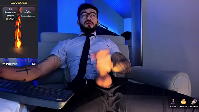 MarkWalker   online show from 03/09/25, 11:03