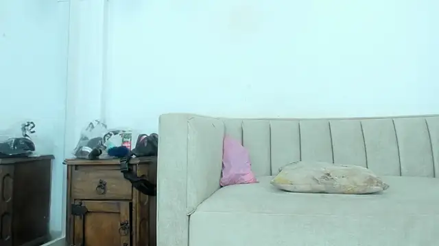 kristyl paez online show from 10/24/25, 07:54