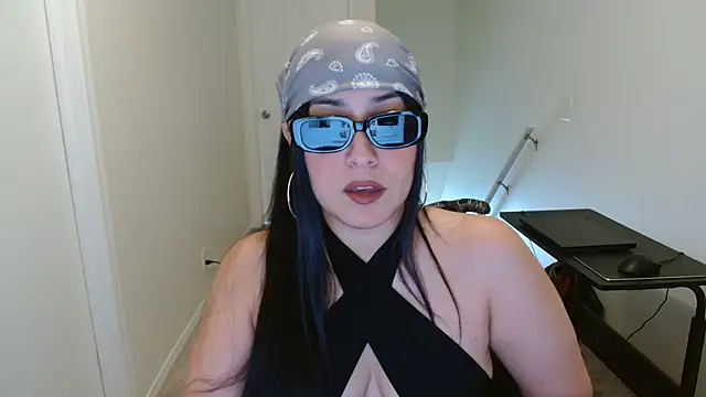Snapshot of Sassy_Latina chatting on 10/04/25, 07:34 Sassy Latina online show from 10/04/25, 07:34
