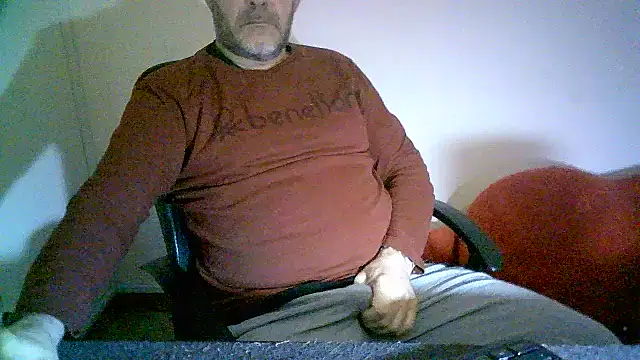 Snapshot of Greek_Passion chatting on 12/10/24, 06:06 Greek Passion online show from 12/10/24, 06:06