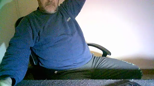 Snapshot of Greek_Passion chatting on 03/03/25, 03:53 Greek Passion online show from 03/03/25, 03:53