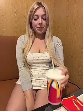 CherryAuroraa online show from 10/11/25, 08:29