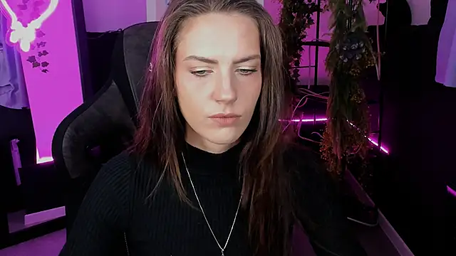 EmilyWilden online show from 11/06/25, 08:37