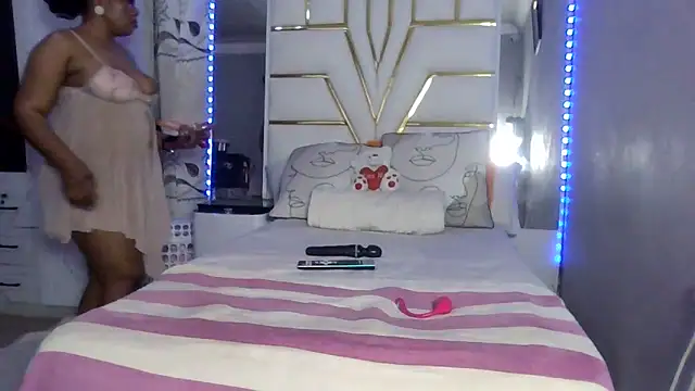 SexyyNana online show from 10/30/25, 09:37