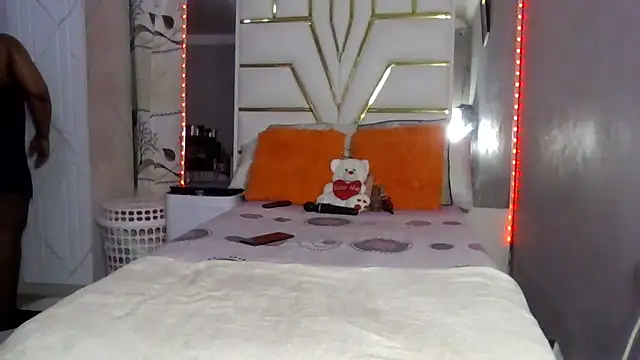 SexyyNana online show from 11/11/25, 02:22