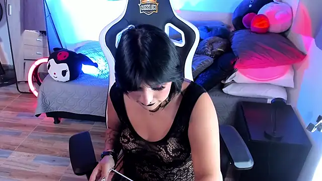 Snapshot of 1lilithmorningstar chatting on 01/16/25, 07:52 1lilithmorningstar online show from 01/16/25, 07:52