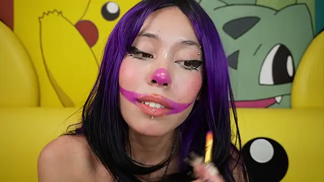 miss  maria online show from 11/14/25, 09:57