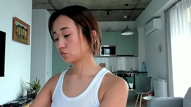 julias tapes online show from 12/11/24, 08:58