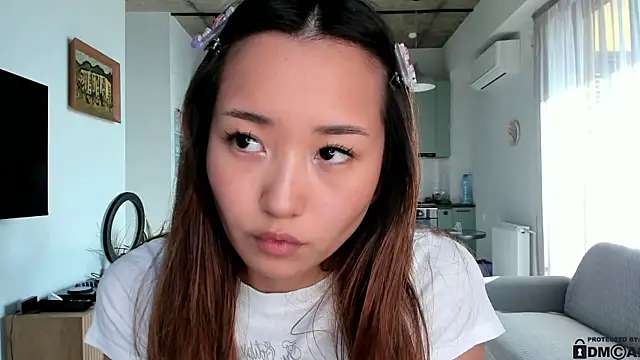 julias tapes online show from 01/09/25, 07:42