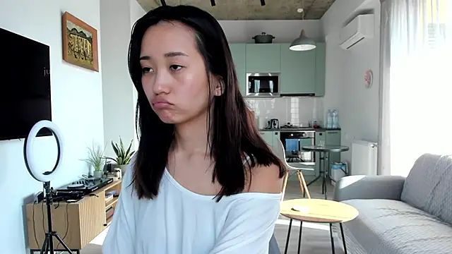 julias tapes online show from 01/24/25, 07:41