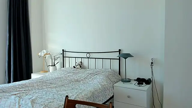 julias tapes online show from 03/07/25, 05:51