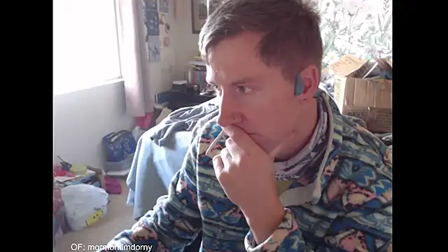 MormonPineapples online show from 11/18/25, 06:23