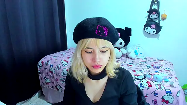 Akane-Mou online show from 10/26/25, 01:22