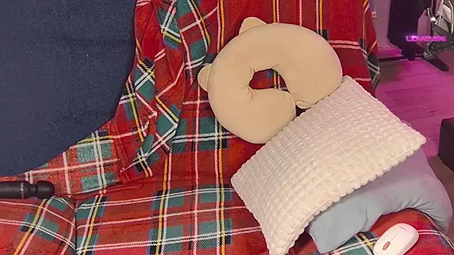 cutenessa online show from 01/26/25, 03:06